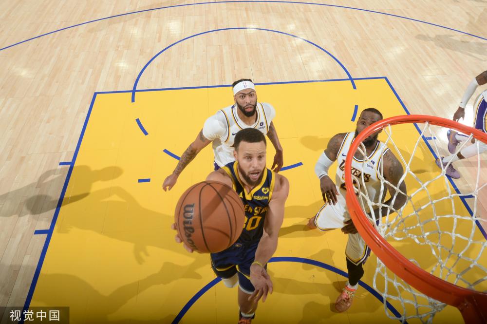 滩足球充满 滩足球充满