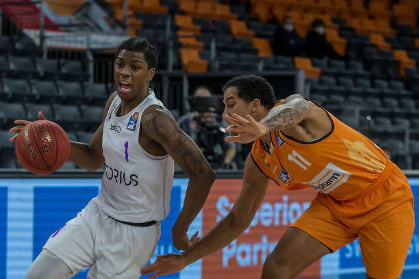 防守和进攻 防守和进攻